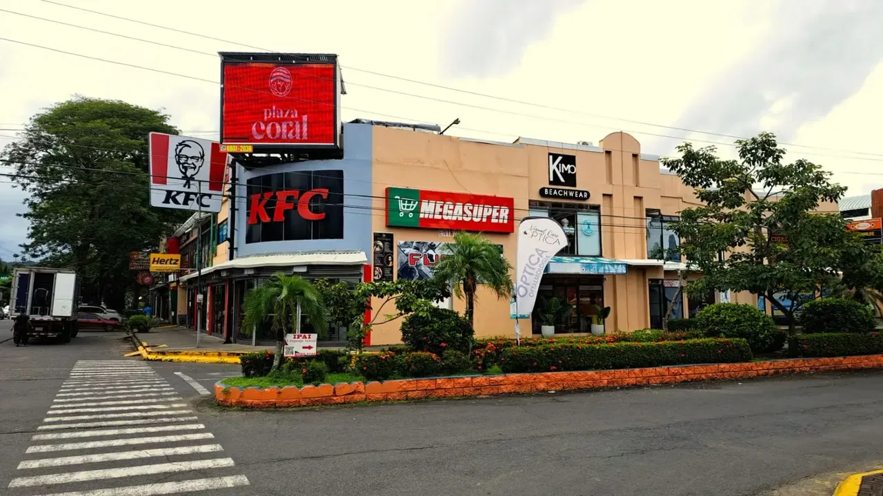 Versatile Office/Retail Space for Sale at Plaza Coral in Jacó, photo 7