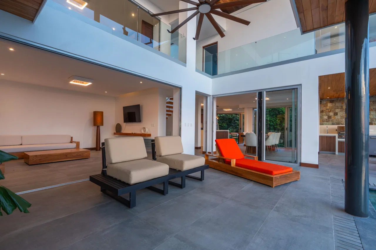 LUXURY PROPERTY WITH FOUR BEDROOM, AND PANORAMIC VIEWS OF THE OCEAN, IN PLAYA HERMOSA – 0.72 ACRES, photo 23