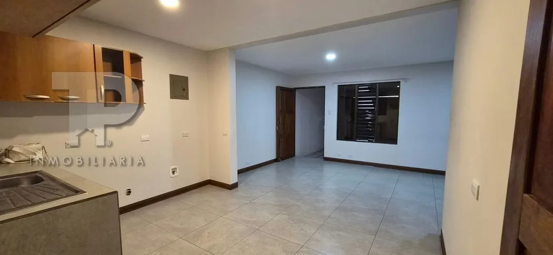 Apartamento independiente en San Pablo de Heredia, a 100 metros de Prana Tertulia.