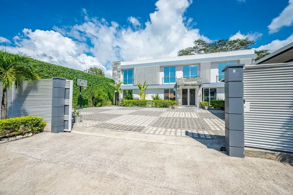 Residencia de Lujo en Venta – Calle La Nación, Jacó