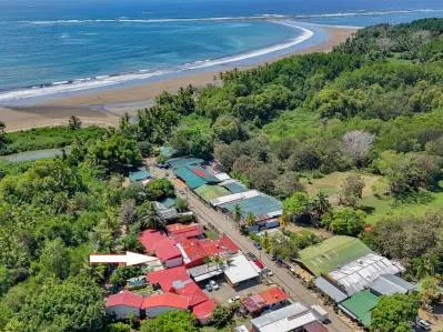 Fully equipped 4 Unit Apartment/Hotel complex from the entrance to Marino Ballena National Park, photo 9