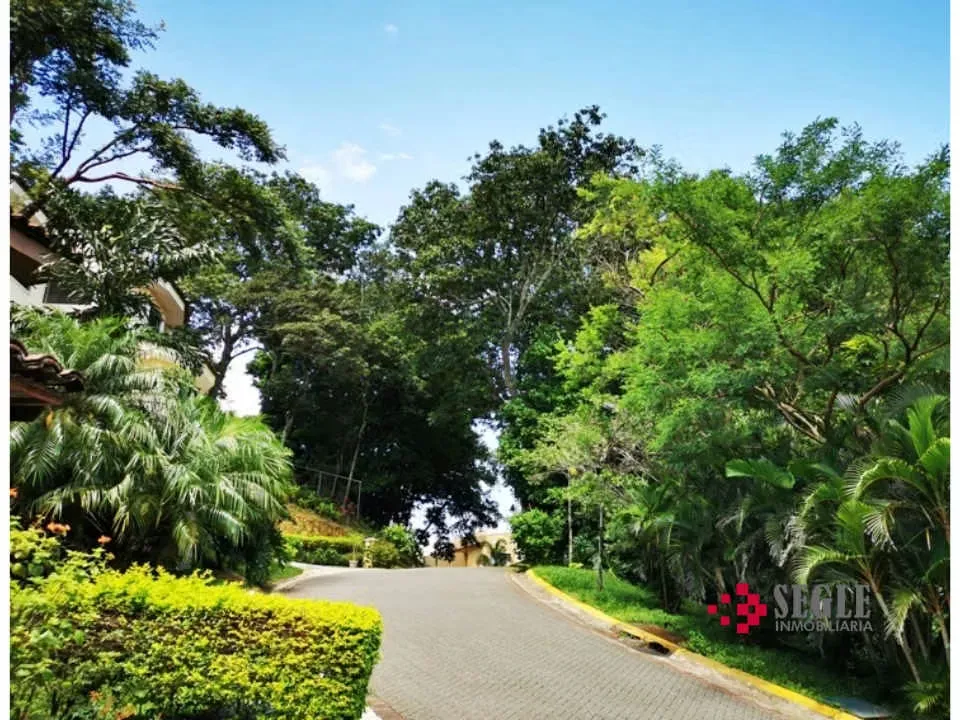 lot located in Brazil de Mora, in Condominio Hacienda Los Maderos, a very quiet and safe place to live, surrounded by forest, with beautiful view, with underground ..., photo 2