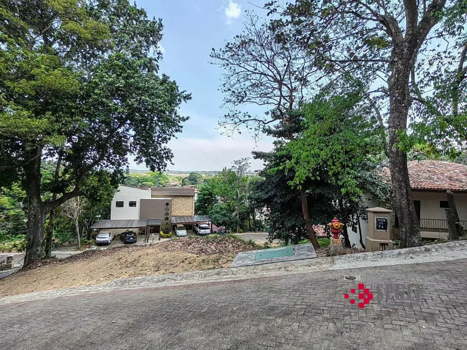 lot located in Brazil de Mora, in Condominio Hacienda Los Maderos, a very quiet and safe place to live, surrounded by forest, with beautiful view, with underground ..., photo 6