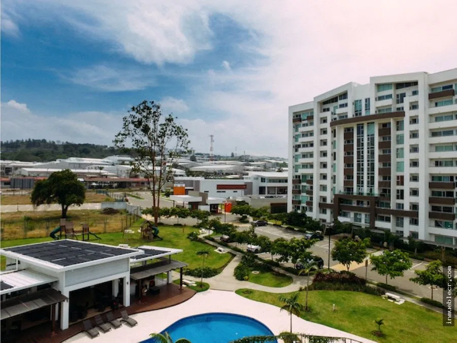 Apartamento en Torres de Heredia