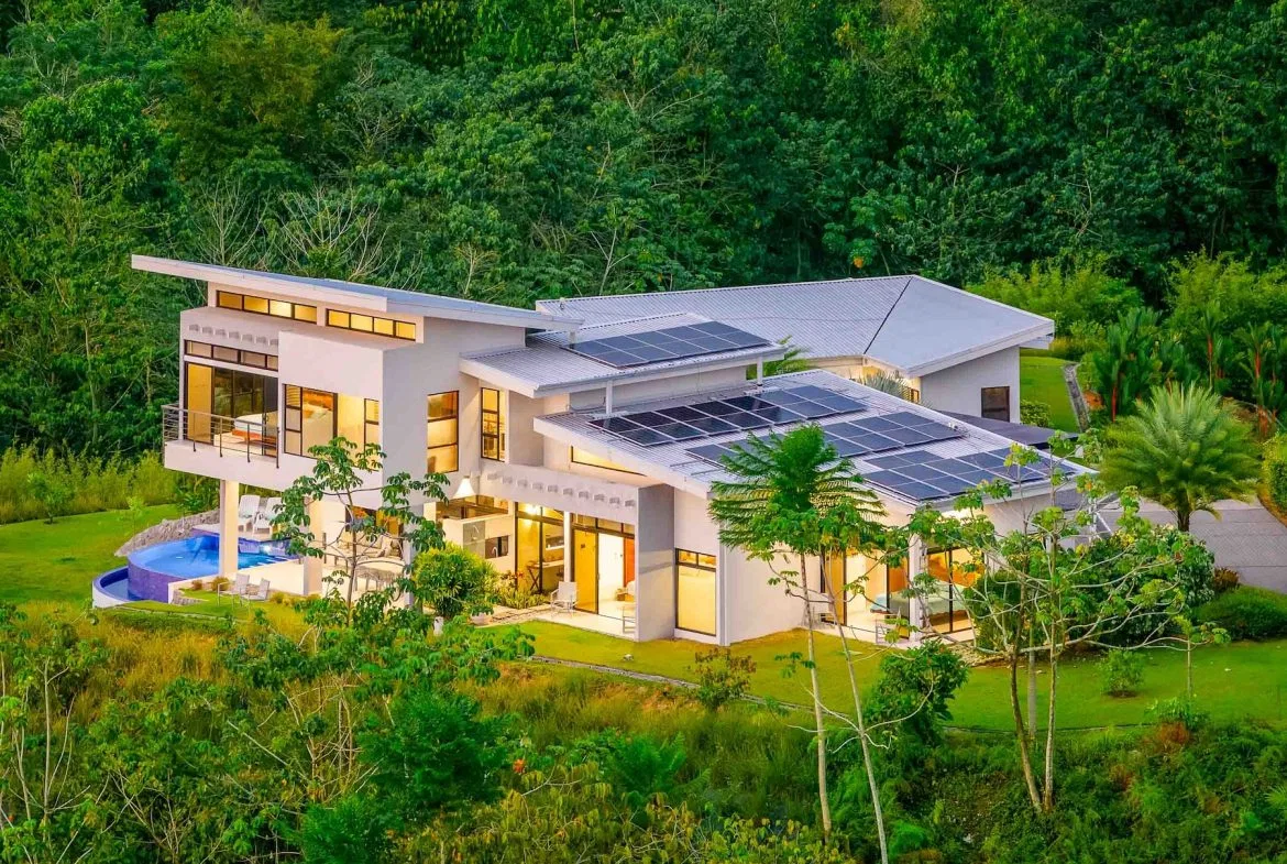 3 BEDROOM LUXURY MODERN HOME AND 2 BEDROOM GUEST HOUSE IN OJOCHAL – 2.96 ACRES, photo 2