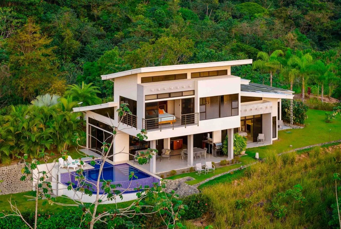 3 BEDROOM LUXURY MODERN HOME AND 2 BEDROOM GUEST HOUSE IN OJOCHAL – 2.96 ACRES, photo 8