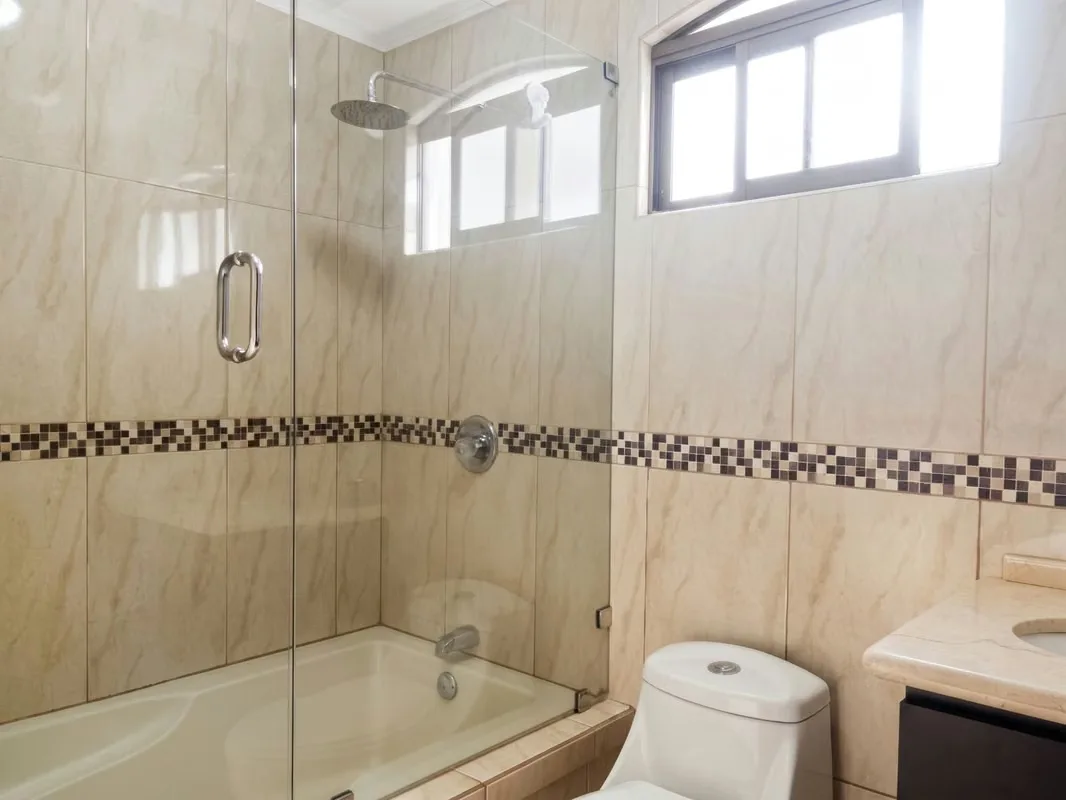 Casa de una planta ubicada cerca del Carmen de Guadalupe, Tres Ríos, San Pedro y Granadilla. En condominio tranquilo, seguro y de ..., photo 9