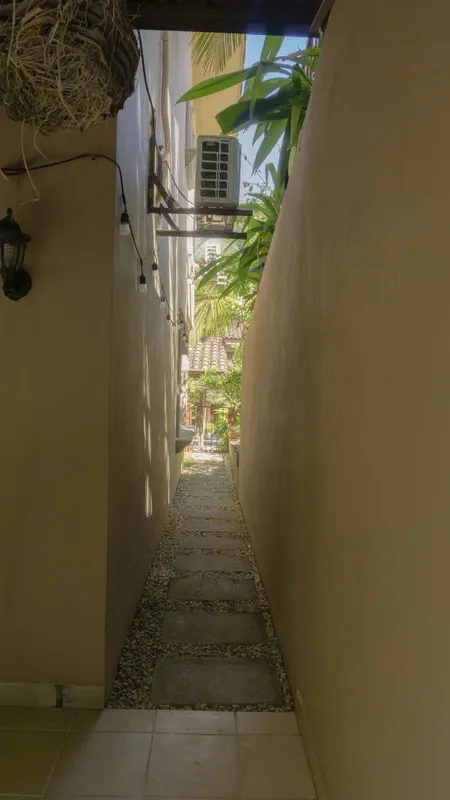 Is it possible to live within a biological corridor and wake up every morning to the sound of silence?, photo 11