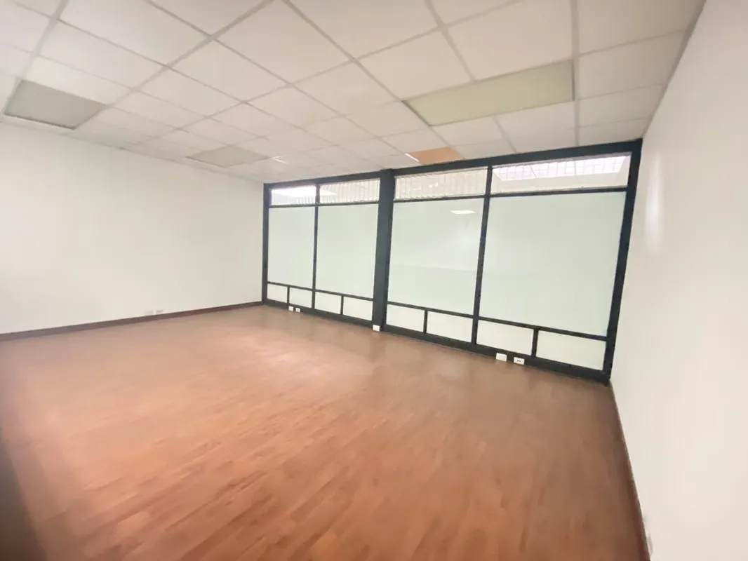 First floor: Large living room without divisions, a bathroom, ..., photo 12