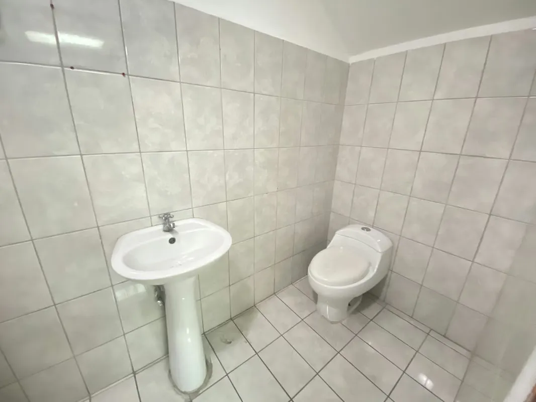 First floor: Large living room without divisions, a bathroom, ..., photo 4