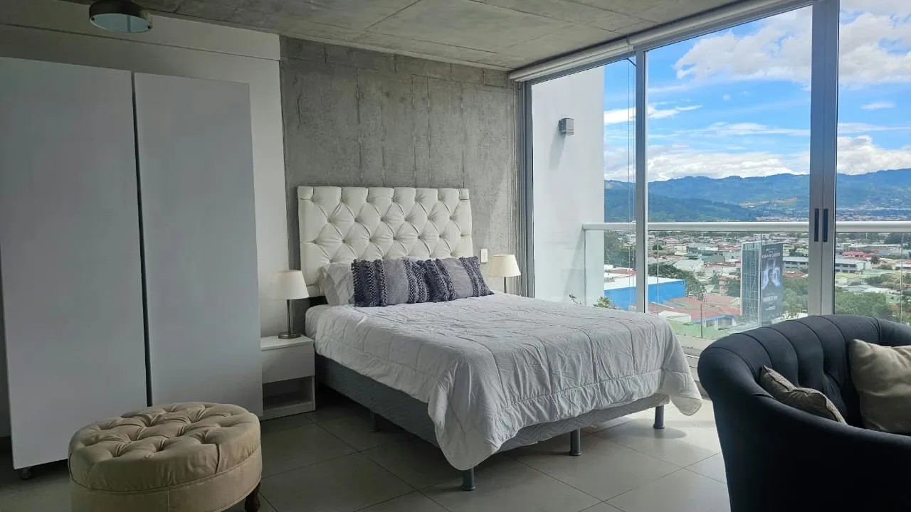 Alquilá este moderno y acogedor apartamento amoblado de 40 m² en Torre iFreses, pensado para quienes valoran la comodidad, una excelente ubicación y ...