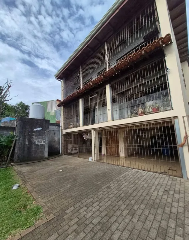 VENDO HERMOSA PROPIEDAD 2 niveles ubicada en San Josecito de San Rafael de Heredia, photo 2