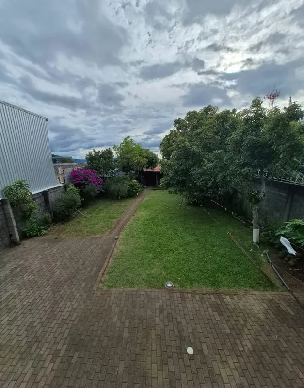 VENDO HERMOSA PROPIEDAD 2 niveles ubicada en San Josecito de San Rafael de Heredia, photo 4