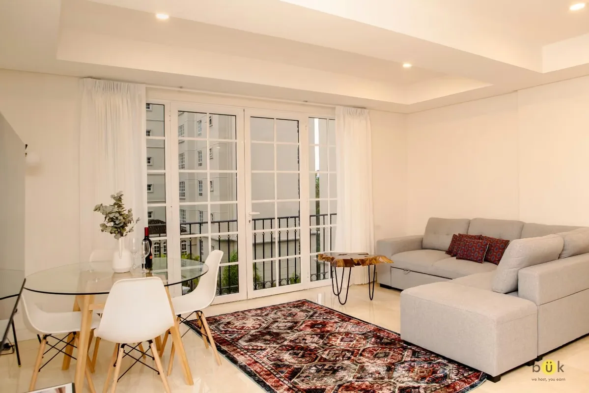 Beautiful Penthouse in Cortijo Los Laurels Condominium - Escazú, San José.