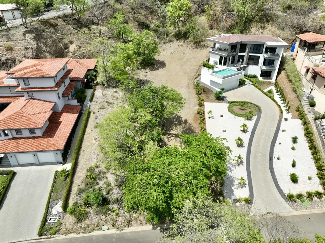 This property is located in the Pacifico community. It strikes the perfect balance between modern amenities and the beautiful nature of the area. Residences in Pacifico continue to ...