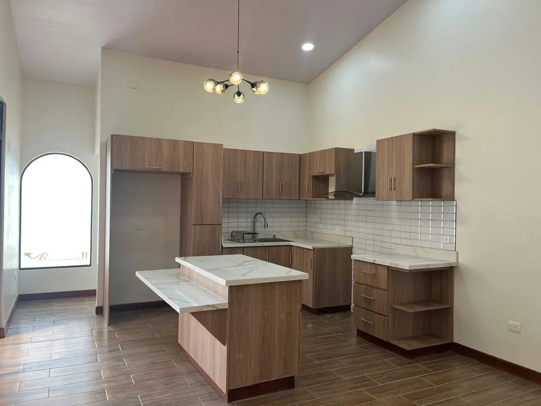 Ubicada en Condominio que cuenta con: casa club equipada, cancha de futbol, parque de perros, juegos infantiles, seguridad 24/7. Cerca de escuela, supermercados, nuevo hospital de ..., photo 6