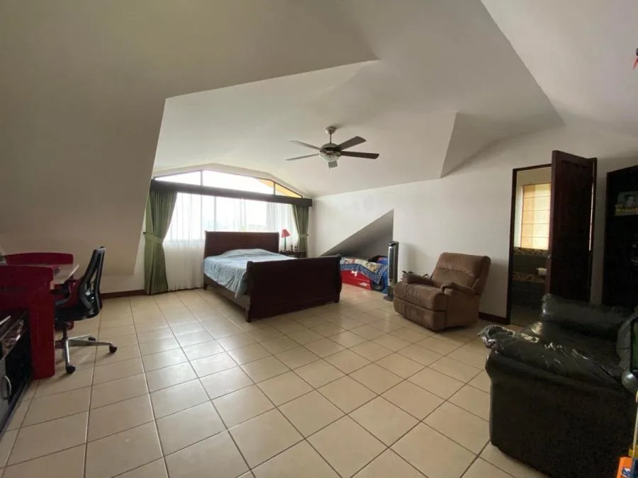 CASA EN VENTA EN CONDOMINIO LAS PAMPAS, PIEDADES, SANTA ANA RAH 233183  - Venta en Piedades, photo 3