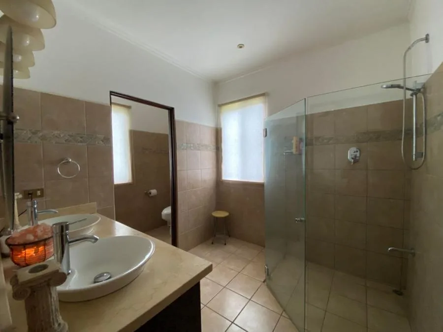 CASA EN VENTA EN CONDOMINIO LAS PAMPAS, PIEDADES, SANTA ANA RAH 233183  - Venta en Piedades, photo 5