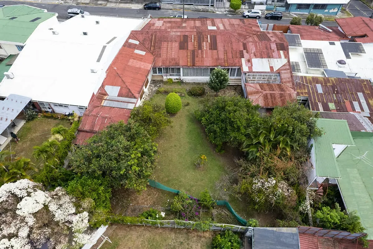 Introducing this investment opportunity in Los Yoses, San Pedro! This 1,129 m2 plot not only represents a unique opportunity in the real estate market but also offers unparalleled ..., photo 4