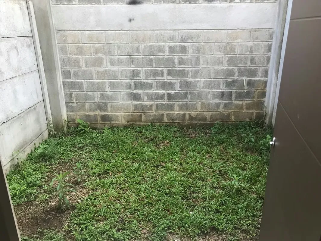 Bonita casa en condominio. Seguridad 24 horas. 2 habitaciones, 1 baño, patio (admite mascotas pequenas), cochera para 2 vehiculos. 2 niveles., photo 16