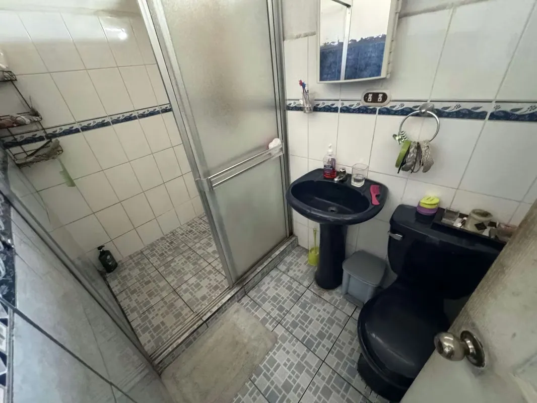 Property sale with a large house in Sabanilla, in front of UCR sports facilities. It is an excellent opportunity to develop apartments, restaurants and investment. It is located in a ..., photo 8