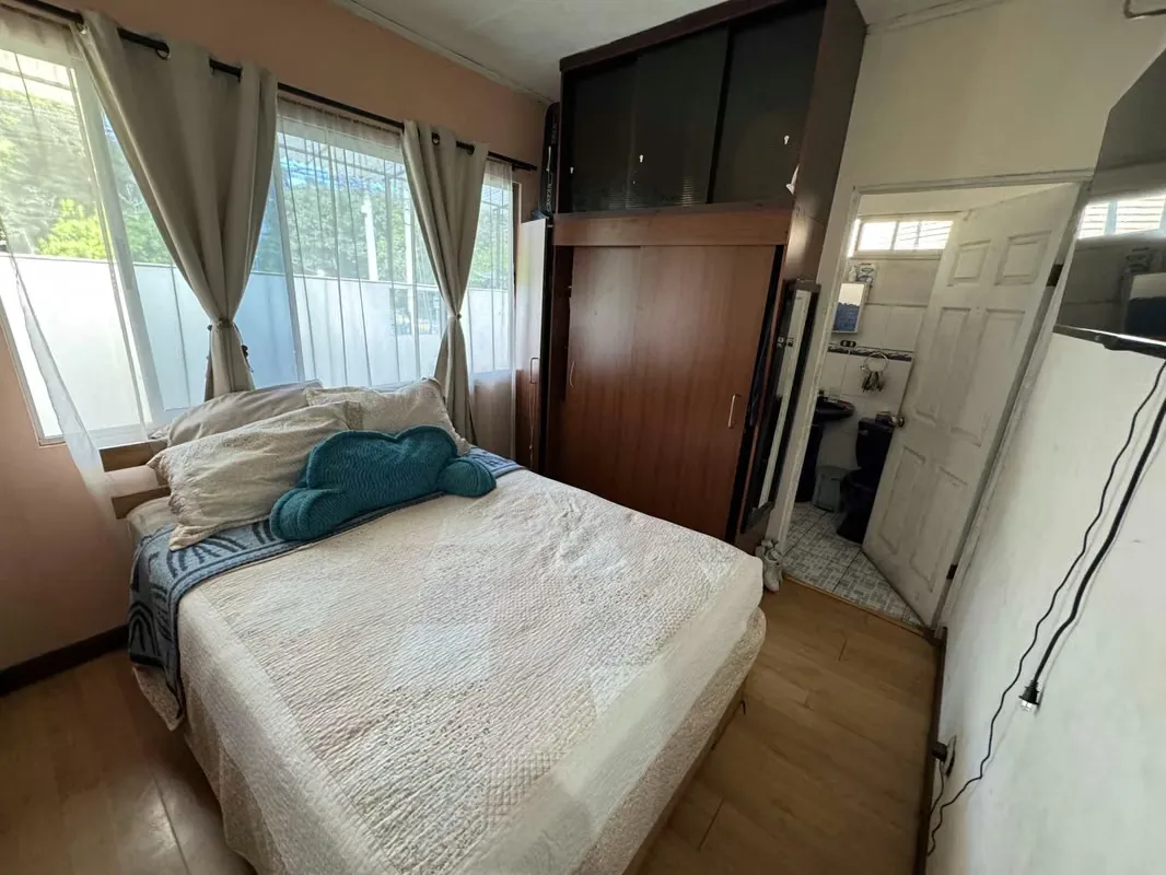 Property sale with a large house in Sabanilla, in front of UCR sports facilities. It is an excellent opportunity to develop apartments, restaurants and investment. It is located in a ..., photo 9