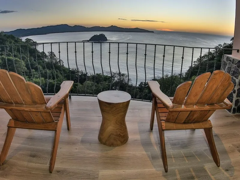 3 Bed Condo For Sale in Playa Flamingo, photo 12