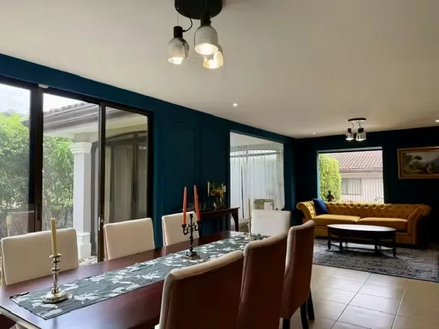 Casa Familiar Mejorada en Condominio de Alta Seguridad – Guachipelín, Escazú