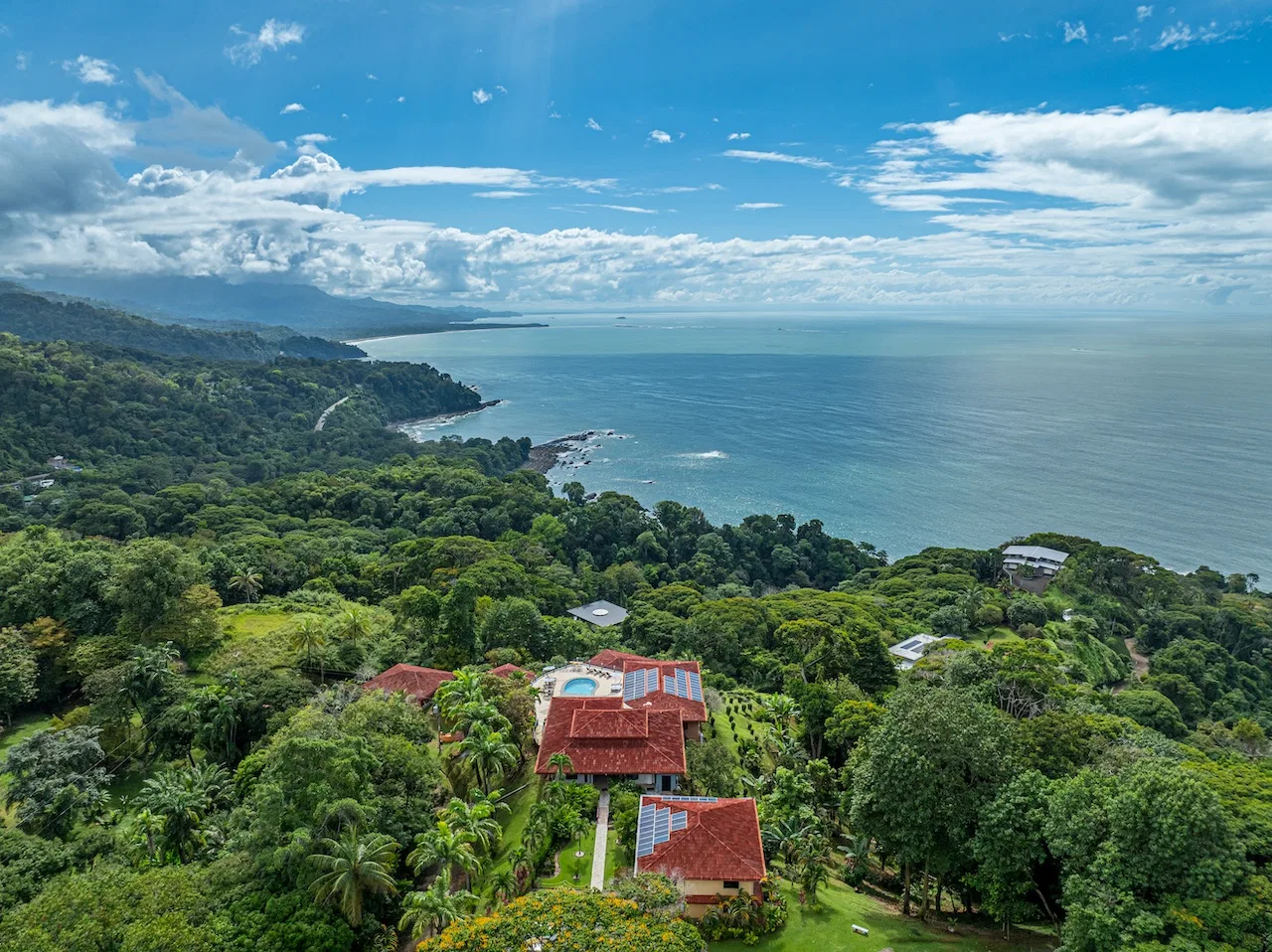 Propiedad Comercial con Vistas al Mar Incomparables y Amplio Potencial de Desarrollo, photo 7