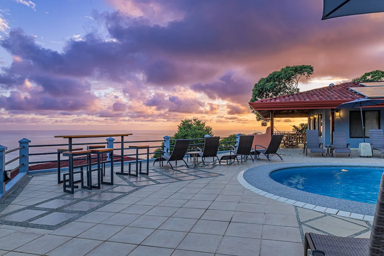 Propiedad Comercial con Vistas al Mar Incomparables y Amplio Potencial de Desarrollo, photo 10