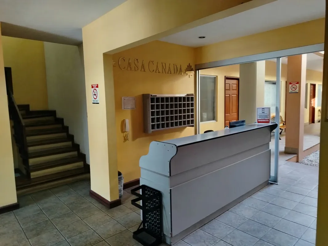 It sells building located in Paseo Colón, in a high value area, near banks, government entities, restaurants, parks, bus stop, etc., photo 4