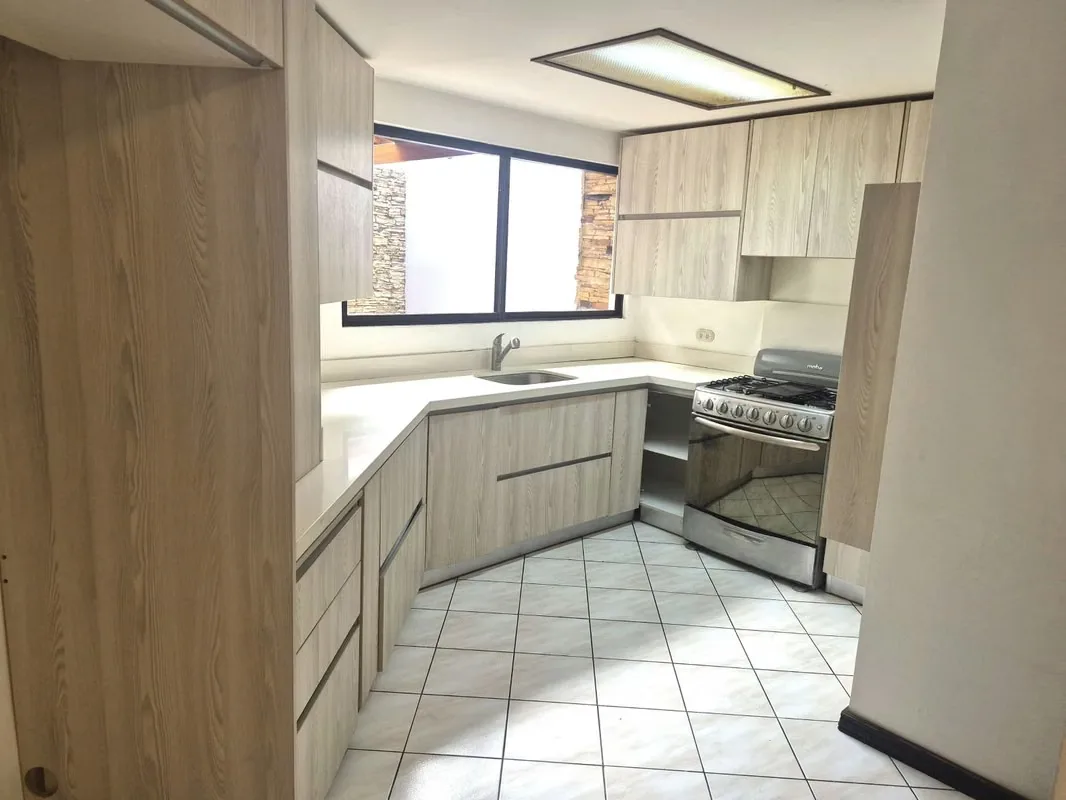 House for sale in Escazú - 124; 250 m ² - 124; 3 rooms - 124; $295,000