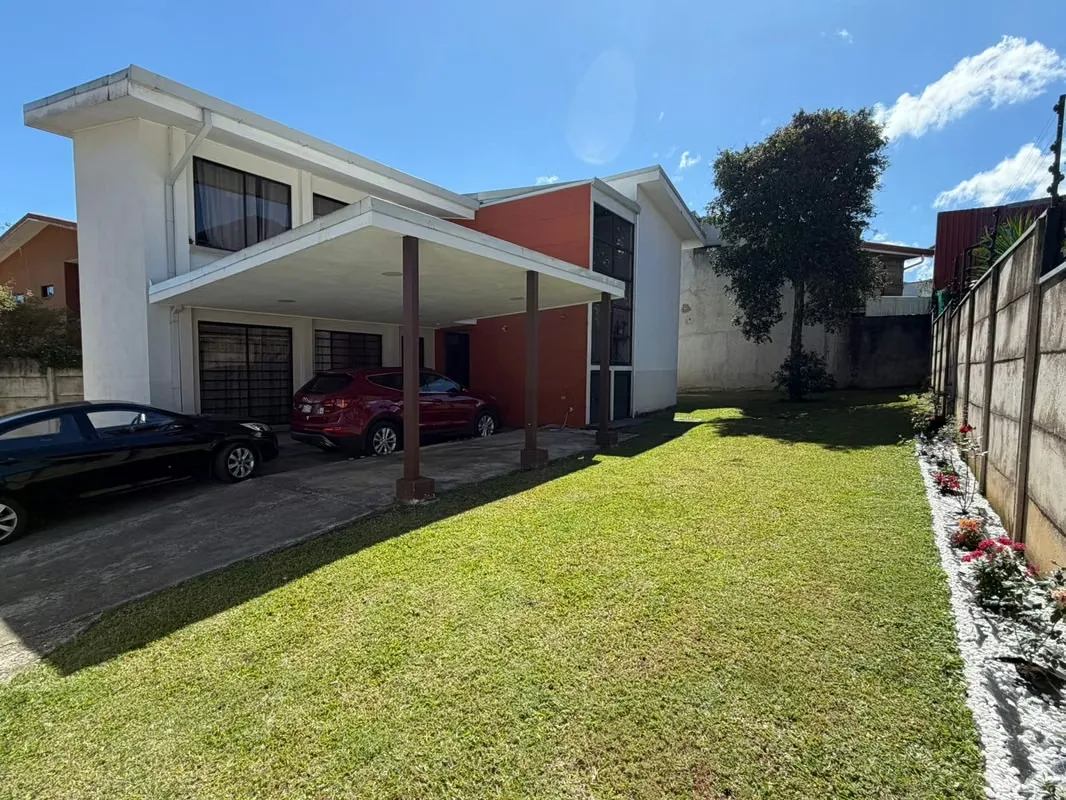Are you looking for an asset that generates income from day one? This 370 m² (approx. 4,000 sq. ft.) property is the perfect blend of functional design and strategic ..., photo 5