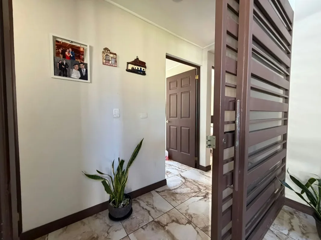 Are you looking for an asset that generates income from day one? This 370 m² (approx. 4,000 sq. ft.) property is the perfect blend of functional design and strategic ..., photo 8