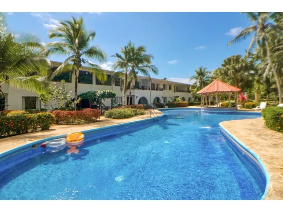 Venta de Hermoso Apartamento totalmente equipado, Condominio Laguna Eco Village, Quepos, Paquita.