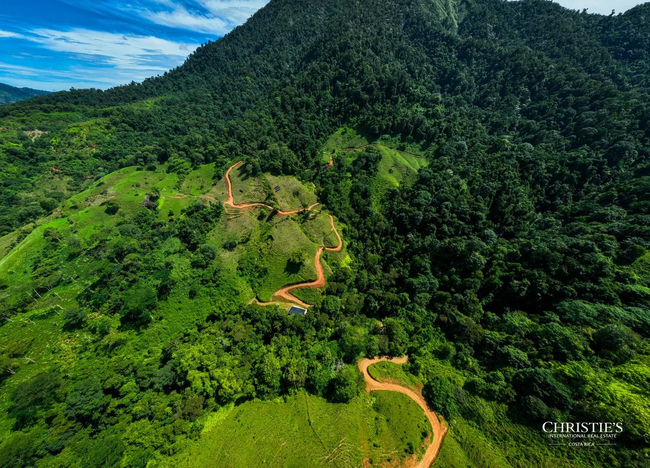 Sanctuary on Love’s Farm | 90ft Private Waterfall + Helipad | An Extraordinary 75-Acre Private Estate in Costa Rica’s South Pacific, photo 30