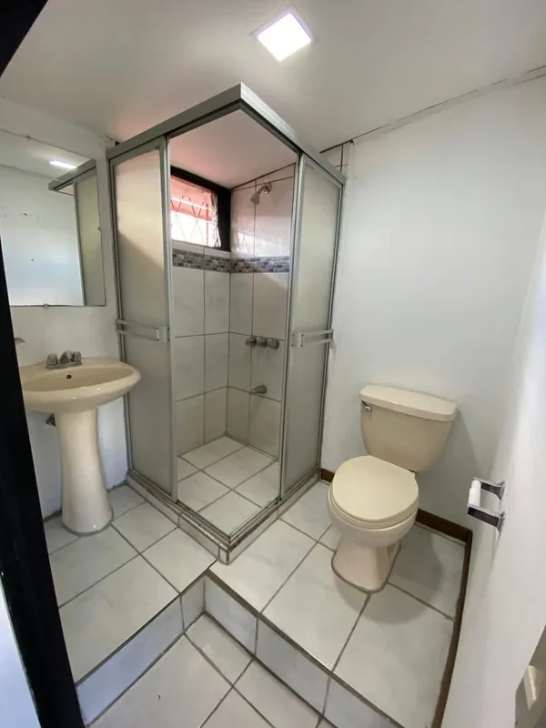Un espacio único que combina el encanto de un apartamento tipo estudio con pisos de madera natural con una vista ..., photo 12