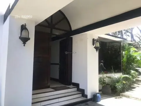 House for sale in Escazú – Mixed-use – $1,500.000 – Near Multiplaza – Owner financing available., photo 11