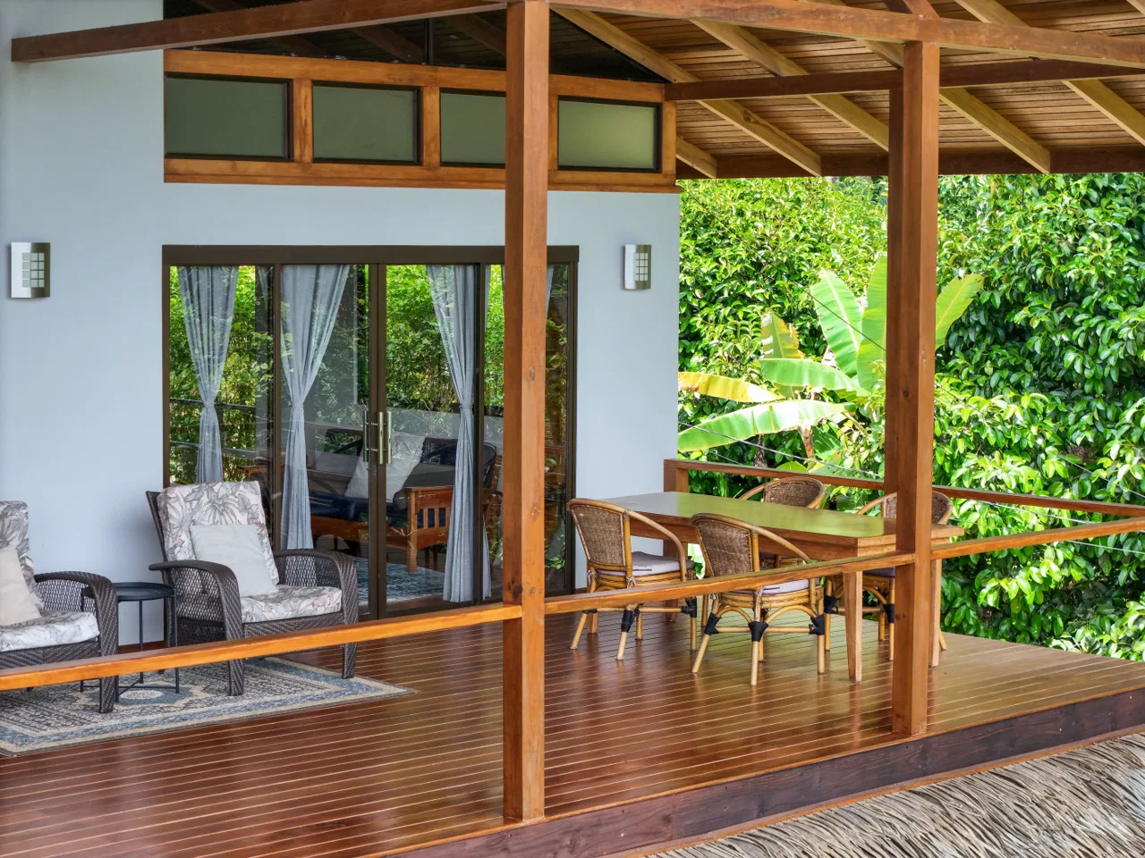 TROPICAL RETREAT IN PLATANILLO – OCEAN VIEW HOME PLUS APARTMENT IN ESTABLISHED COMMUNITY – 0.88 ACRES, photo 13