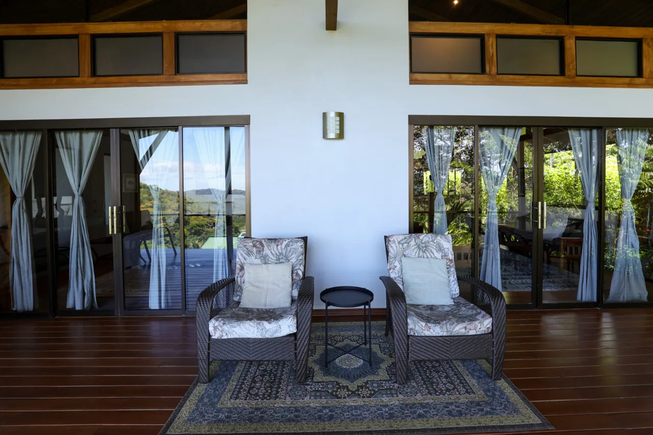 TROPICAL RETREAT IN PLATANILLO – OCEAN VIEW HOME PLUS APARTMENT IN ESTABLISHED COMMUNITY – 0.88 ACRES, photo 17