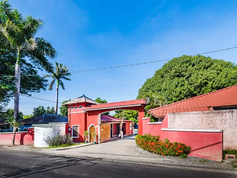 1 Bed Condo For Sale in Playa Potrero