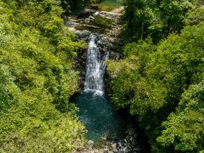 Granja de lujo con cascada y vistas a la cola de ballena, photo 10