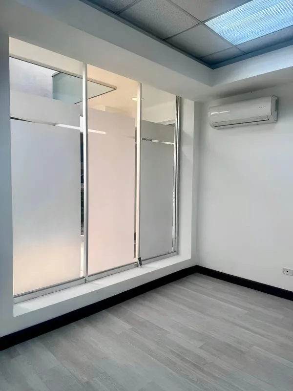 Oficentro La Virgen Office for Rent, photo 4