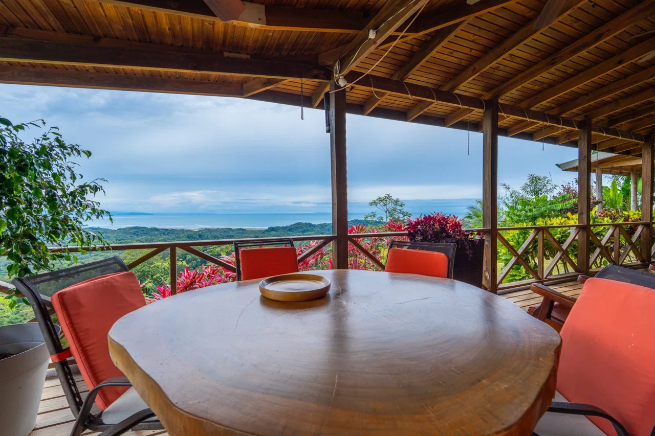 OCEAN VIEW HOME WITH TREE HOUSE VIBES, photo 23