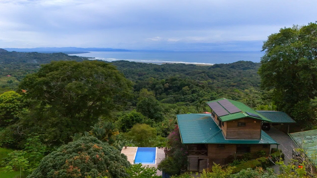 OCEAN VIEW HOME WITH TREE HOUSE VIBES, photo 7