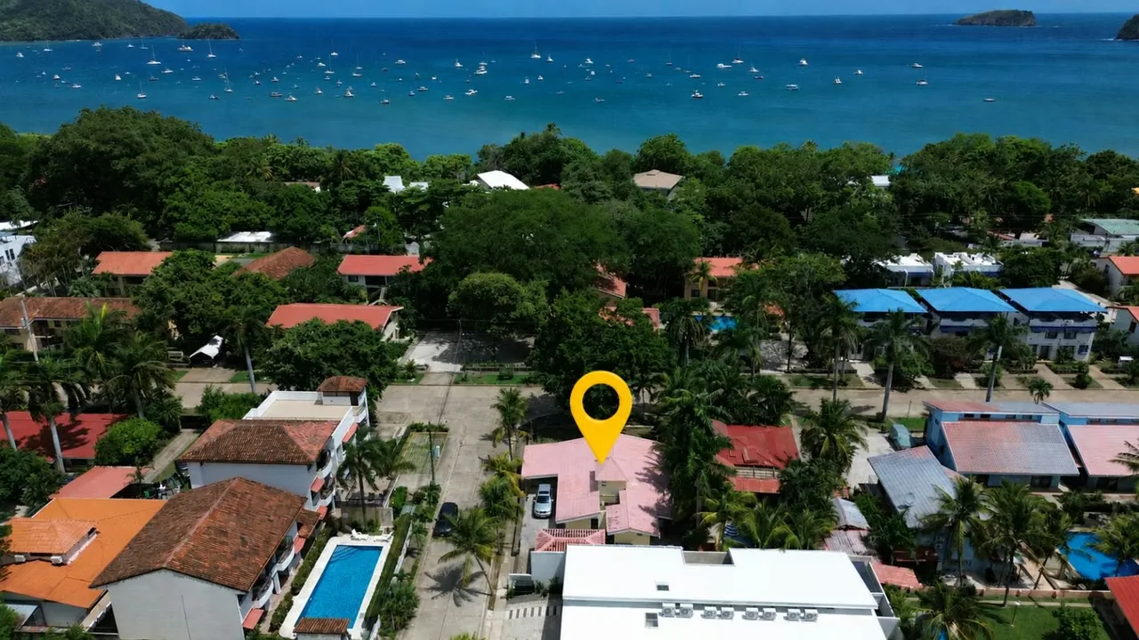 BEACH HOUSE FOR SALE | 4 BEDROOMS | NO HOA | LAS PALMAS, PLAYAS DEL COCO | $525,000 CASA CERCA DE LA PLAYA EN VENTA | 4