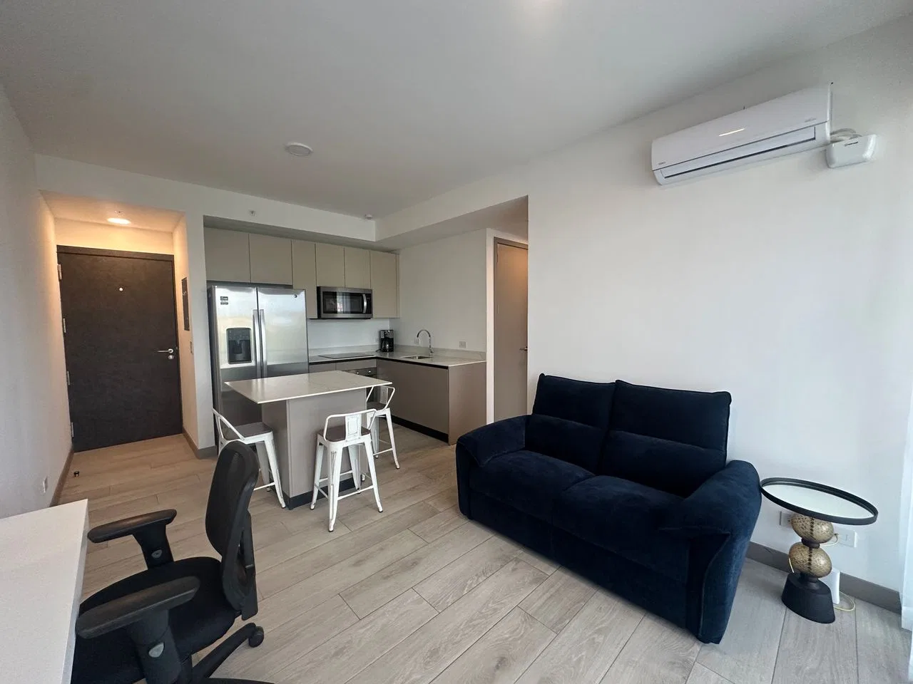 VENTA DE APARTAMENTO AMUEBLADO PARA INVERSION EN NUCLEO SABANA