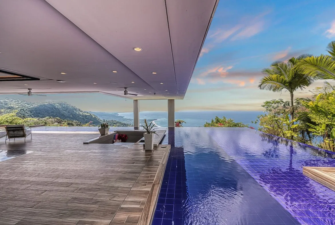 CHÂTEAU MONTAGE – LUXURY HOUSE, GUEST HOUSE, CARETAKER HOUSE AND AMAZING VIEWS IN GATED COMMUNITY, photo 14