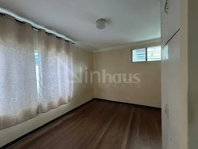 Alquiler de Casa Comercial o Residencial, única, de gran tamaño, excelente oportunidad. Esta casa tiene muchos espacios de gran tamaño, casa con piscina y amplias áreas verdes ..., photo 11