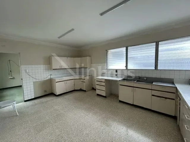 Alquiler de Casa Comercial o Residencial, única, de gran tamaño, excelente oportunidad. Esta casa tiene muchos espacios de gran tamaño, casa con piscina y amplias áreas verdes ..., photo 4